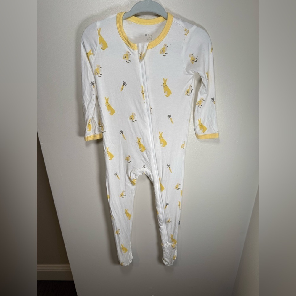 KYTE BABY Zip Footie Pajamas Bunny Hop Print Size 12-18M